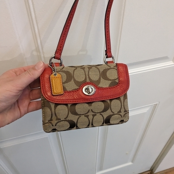 Coach Wallet/Purse With Strap - Picture 2 of 5